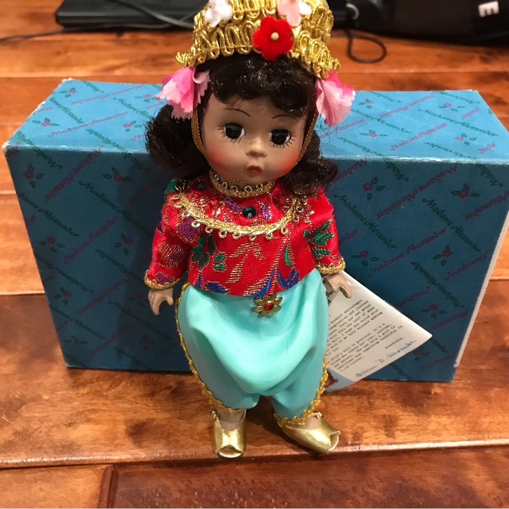 Vintage Madame Alexander Thailand doll